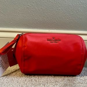 NWT Kate Spade Medium Cosmetic Chelsea
Currant
